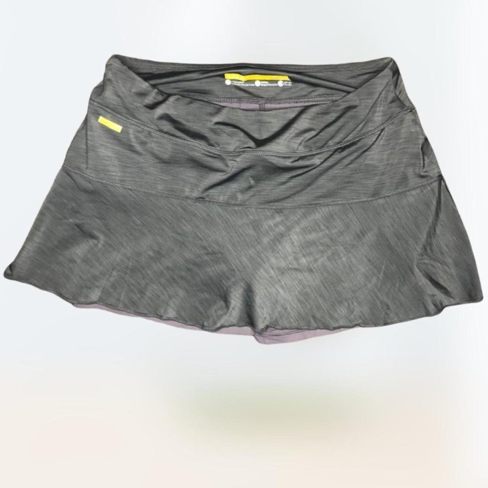 lorë grey tennis skirt S